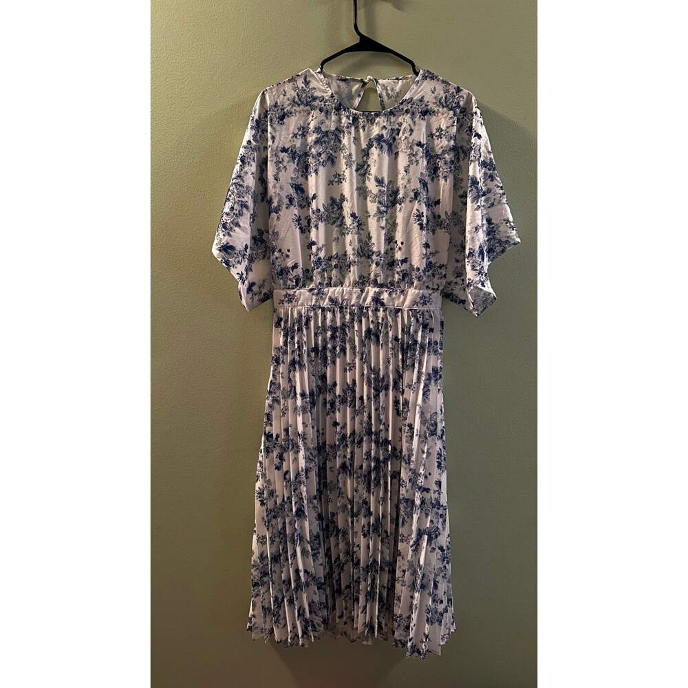 Pretty Little Thing Pastel Blue Floral Print Dress Size 10